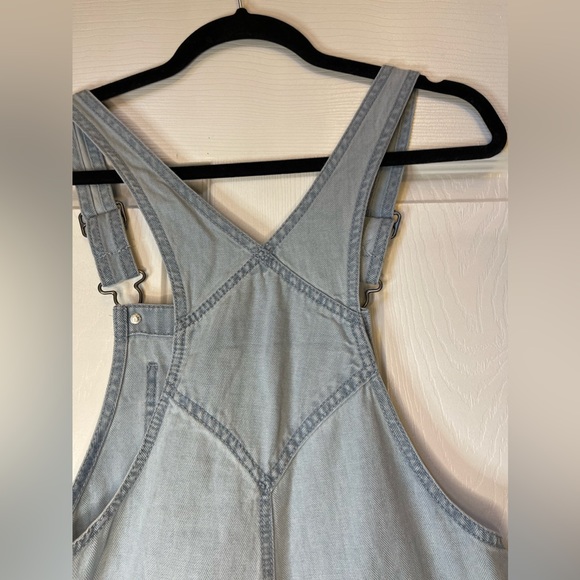 Universal Thread Womens Overalls Jeans Blue Size 0 Light Wash NWT - Picture 11 of 15